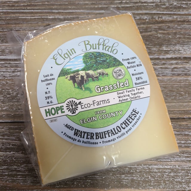 Fresh High Quality Farm Ontario's Grass Fed Non Homogenized Dairy